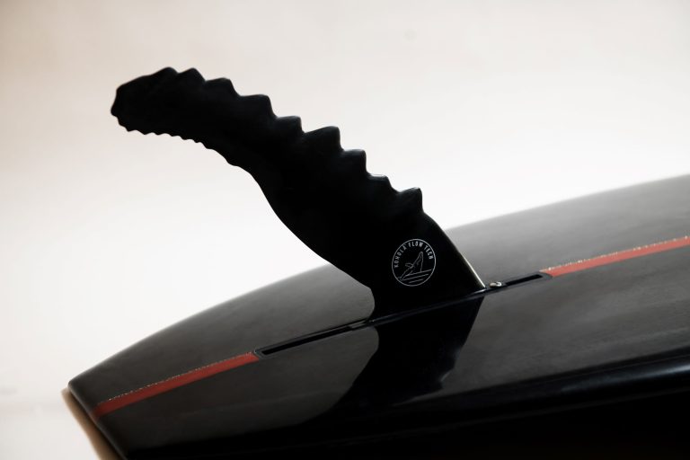 Syensqo’s Ixef PARA shapes innovative surfing fin by Kohola Flow Tech